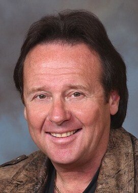 OIl painter,Guitar player,Photographer,Nature lover