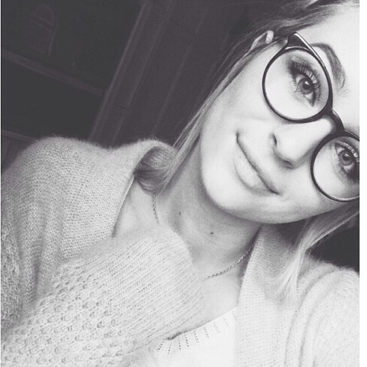 ★ Twitteraccount voor pubers, door pubers.   Vat jou leven in 140 letters samen. ★