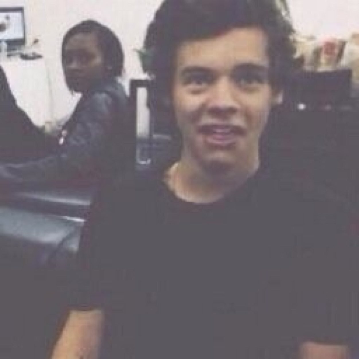 posterwallharry's profile picture. @bestbuddyharry