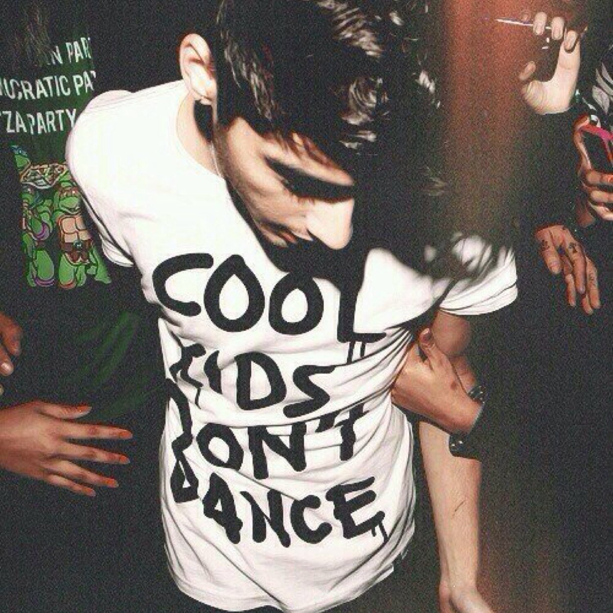 ImInBradford's profile picture. Im in love with five idiots boys because they are my life. I'm sorry if i say i need you~