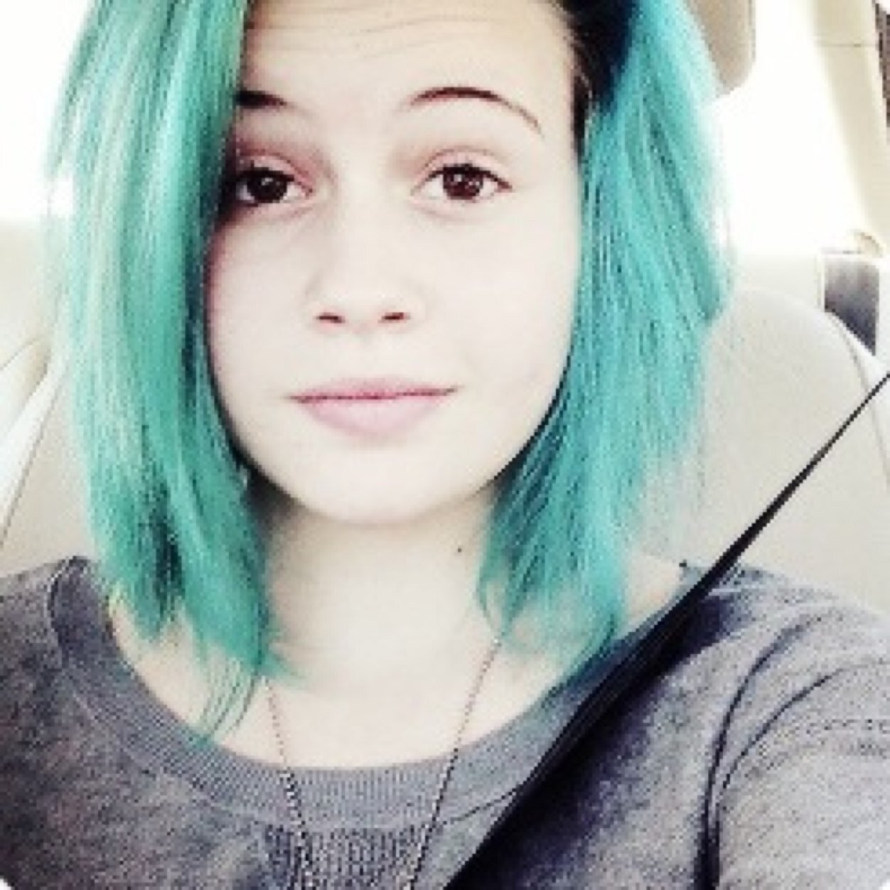 Bea aka puffa •• singer •• hi stalker love you •• caci è mia gn •• panda ❤️❤️