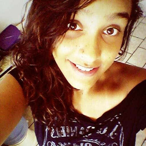 Sou como você me vê.
Posso ser leve como uma brisa ou forte como uma ventania,
Depende de quando e como você me vê passar.
Clarice Lispector