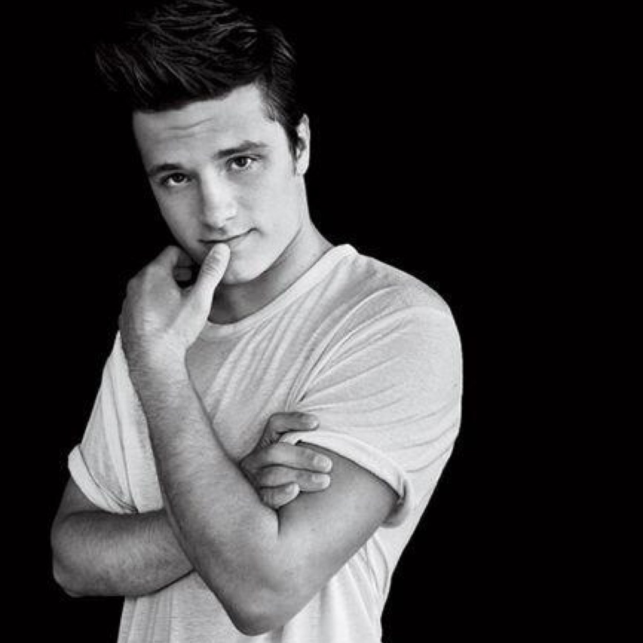 Im Luke Berry 23 years old brother to Bailey and Rachel