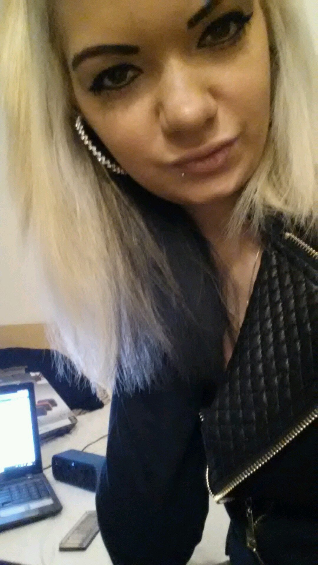 #ping # nf=nfb #skype #whatsapp vraagma #insta:mevrouwtjedaisy013