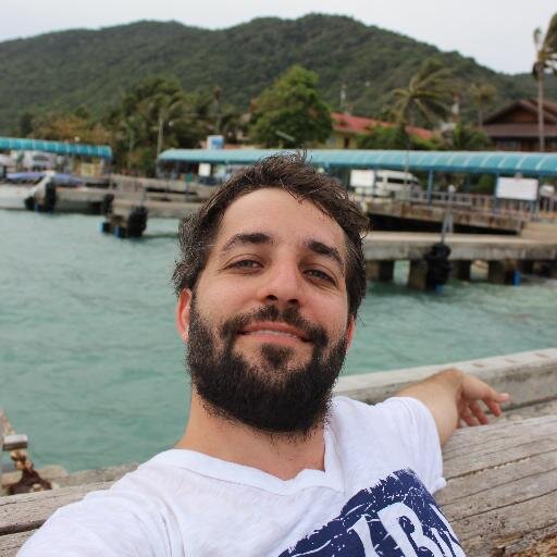Hijo, Hermano y Tío! Fanatico del rugby y la F1! seguidor enfermo de Los Pumas, JaguaresXV, Argentina XV, Pumas 7s y Pumitas. Veo muchas series y películas!