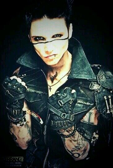 BVB SWS BMTH 30STM AA PR BFMV HU OMAM PTV #SoldiersOfTheRoyalCouncil sorry I don't follow back... unless I find you very interesting!