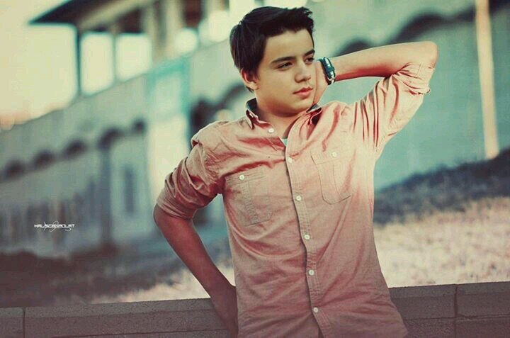 burakcelik999's profile picture. Umutlar tükendi.