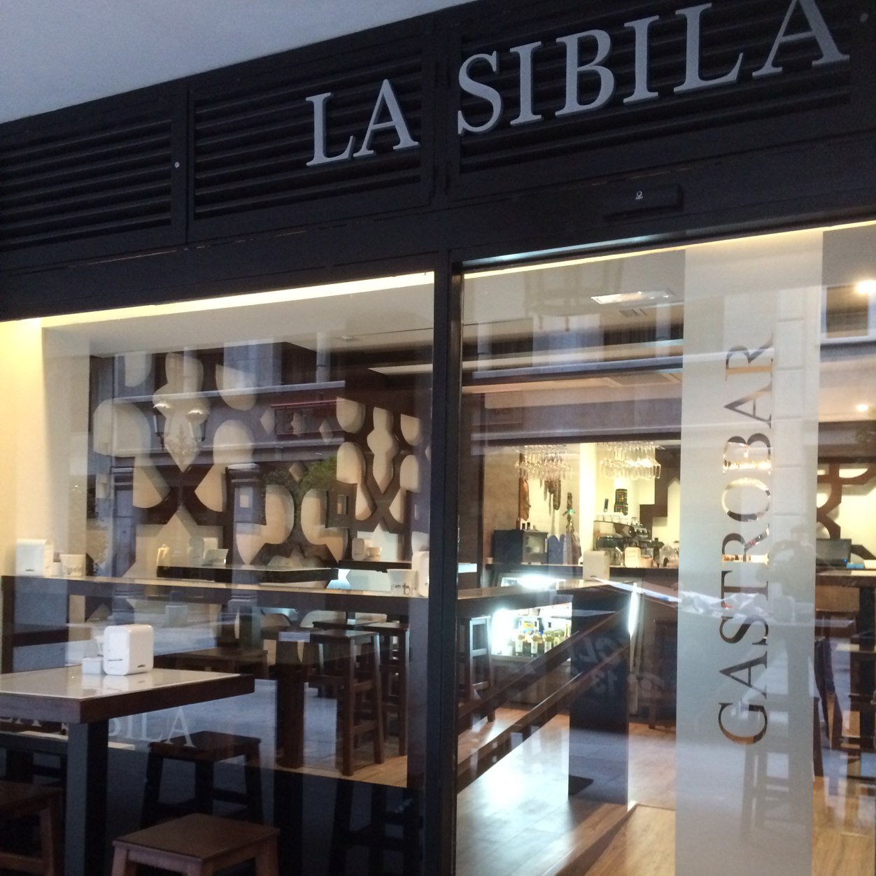 glasibila's profile picture. Taberna La Sibila. Especialidad en cocina tradicional.Abierto todos los dias desde las 8. C/ Ganivet 8 ( Granada)