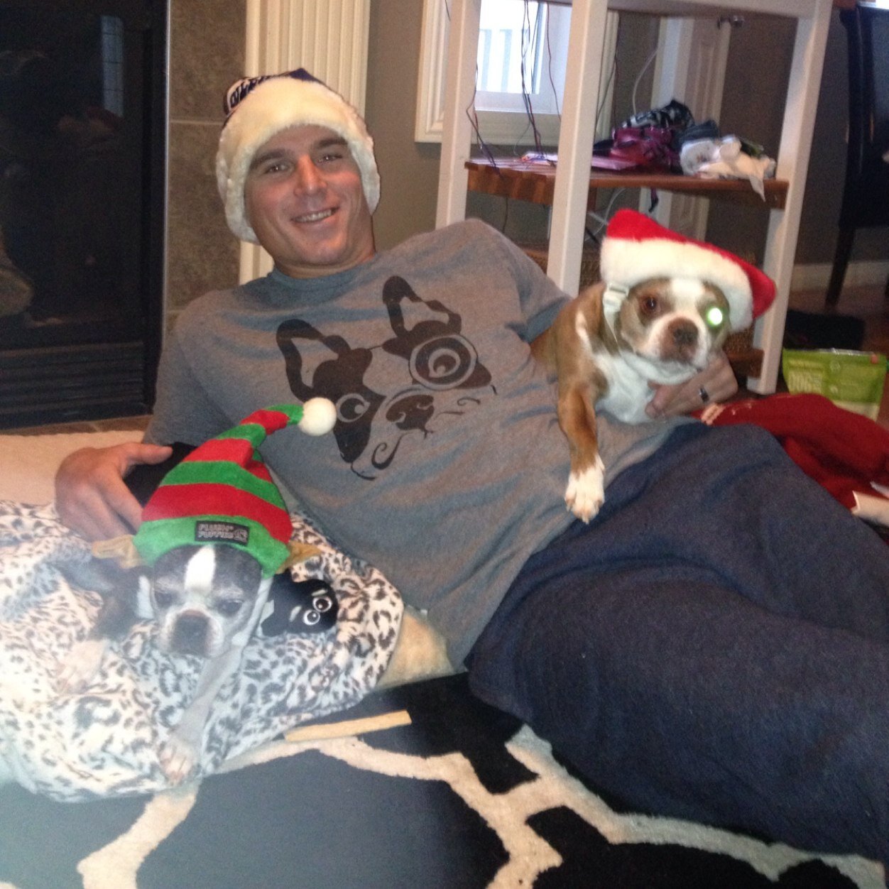 Pops to 2 pups, husband to fantastic wife, 1 time globe trotter, ski and golf lover, armchair hockey/football/rugby critic.