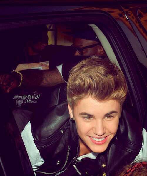 ღI am Belieber, directioner, parawhore, littleblackstar they are my favorite singers, really really love be belieber...@justinbieber FOLLOW ME ღ
