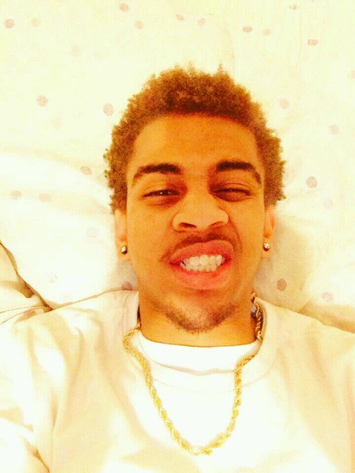 A Nice and humble young man:); my baby is @Valery_Restrepo; BallisLife #TeamFollowback #3rdAccount):
