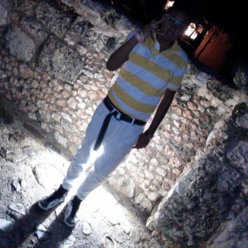 Me Río de Mi Errores Así Que Disculpa Si Me Río En Tu Cara -Un Aplauso Para Esa Persona Que Me ''Quería'' & Ahora Ni Me Habla U___U
  ❤ http://t.co/vpbhrAuh  ❤