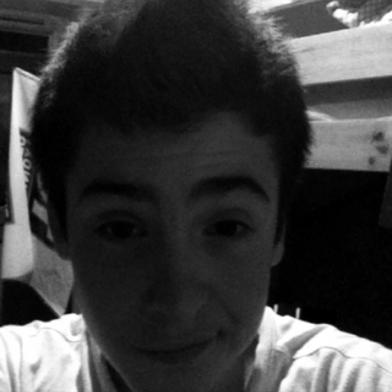 AlvesPoortuggAl's profile picture. 