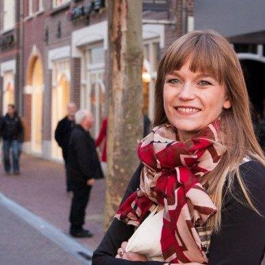 Makelaar in Oss en omgeving- enthousiast - positief - maak het verschil tussen 'te koop' en 'verkocht' - 06-22197590, infoAevelienploegmakers.nl