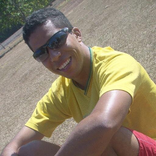 Servo do Deus altíssimo, uma pessoa que ama viver e que tem sede da presença de Deus!!!!!!!!!!!!!!!!!!!!!