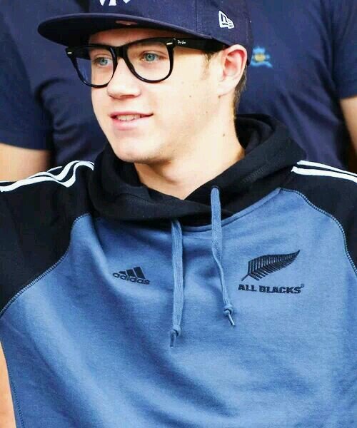 Sou  uma Directioner, e também gosto de Austin Mahone  NÃO gosto de pessoas falsas