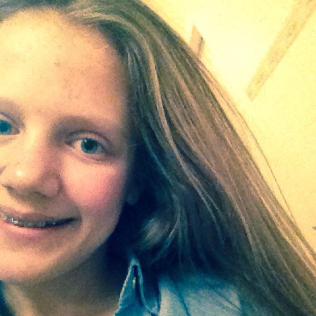 F.I.S.H. - VSC-V2C ~ 13 ~ friends & family #1 ~ hockey ~ Music ~ Singer ~ Guitarist ~ Drummer (v) Gezocht ~ Ajax ~ In love