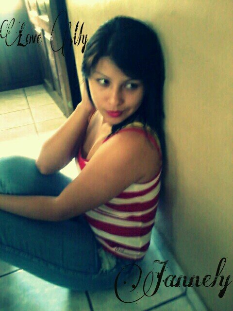 Cuando estoy contigo siento k estoy a 3MSC ♥