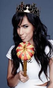 isso tudo pra vc anitta !  mais a nossa maior alegria ia ser se ela pelo ou menos vi -se nossa pagina i curtir ! obd por vc existir anitta ! bjs