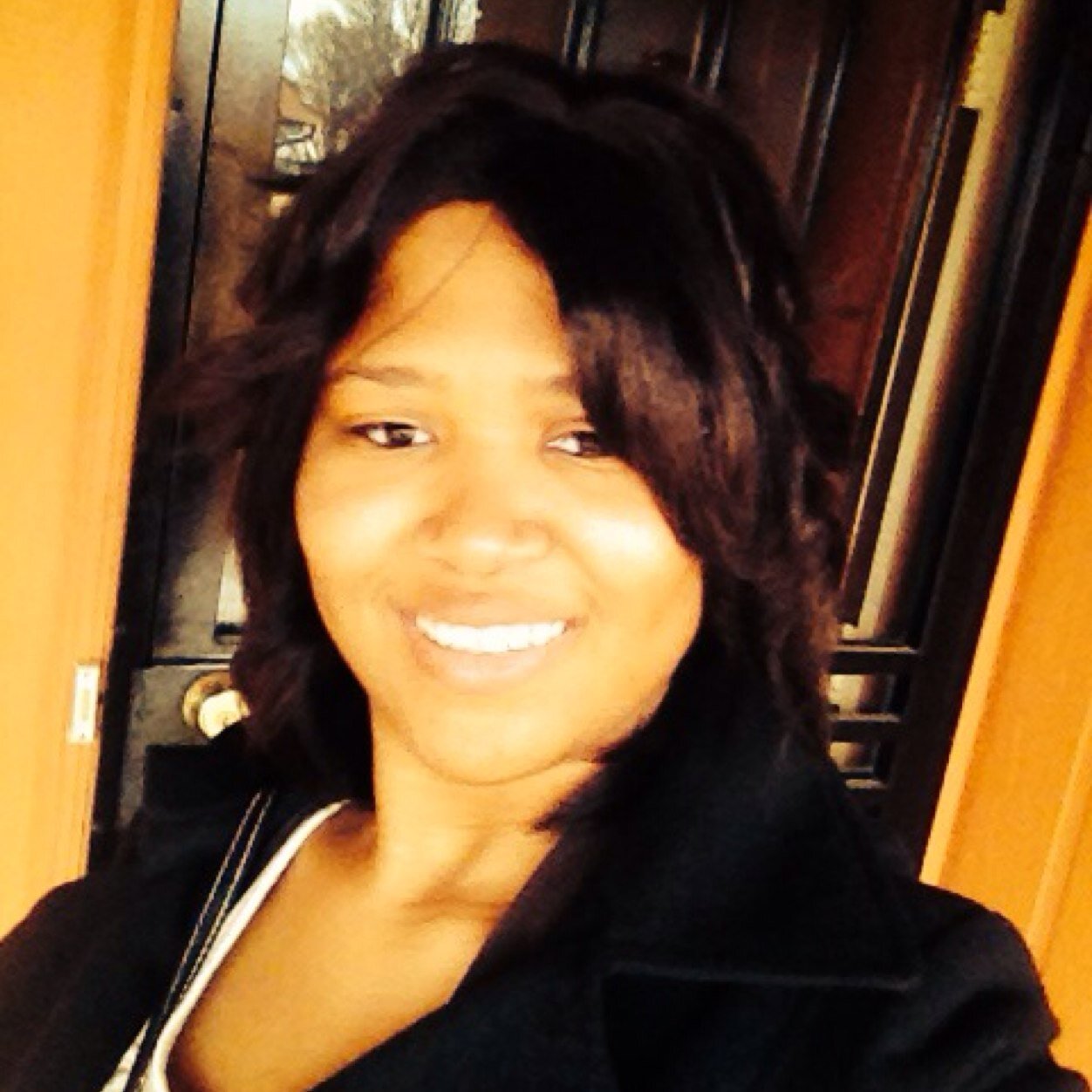 Lovin me and my baby girl love have fun with my family and I like to travel