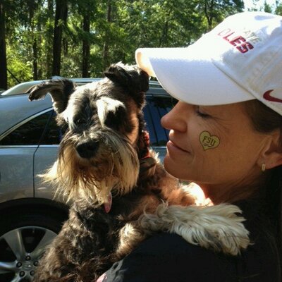 Profile Picture of Diane Kelley (@winewizard333) on Twitter