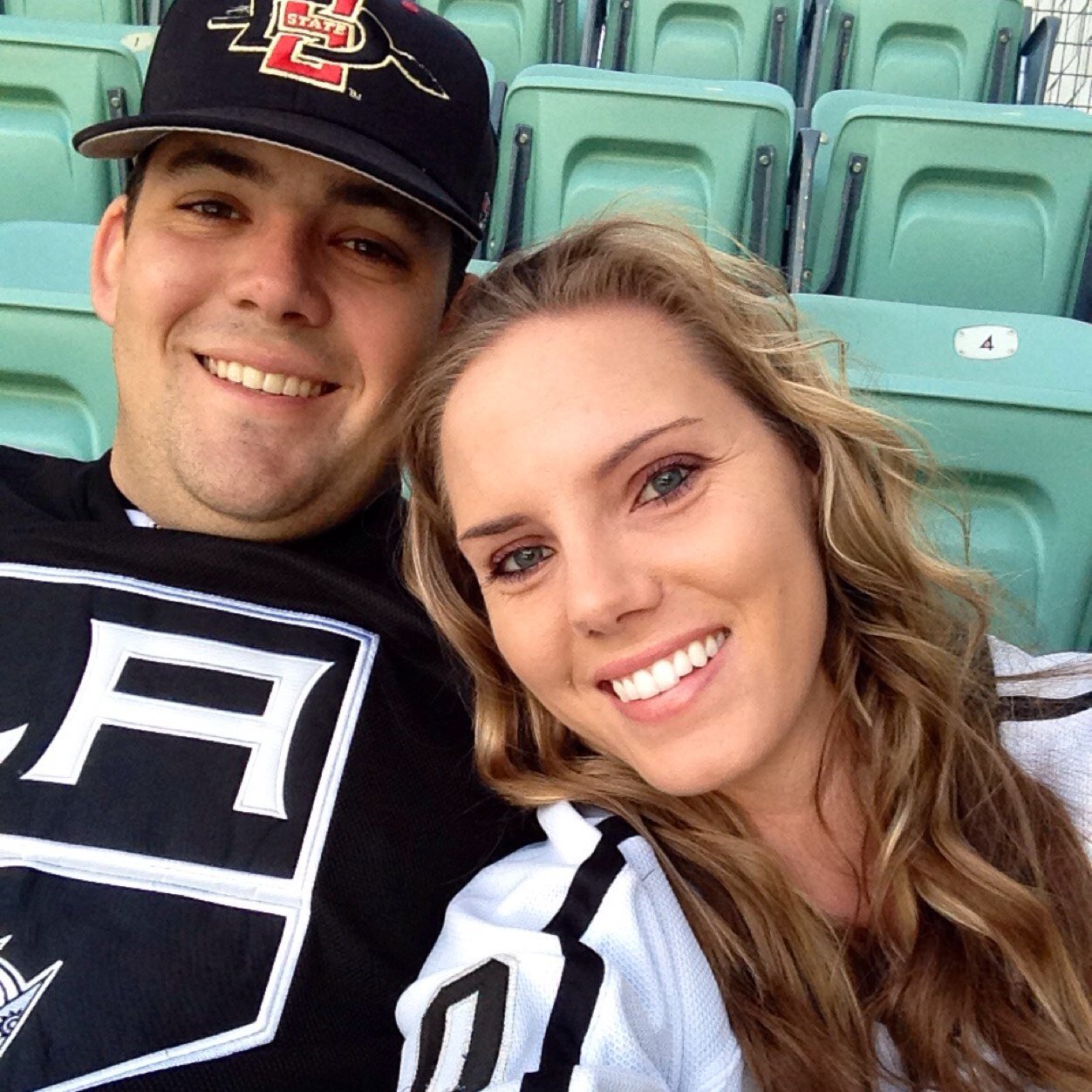 EricaDill9's profile picture. Die hard LA Kings fan, So Cal girl for life, laundry aficionado, country music lover