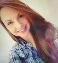 Ela é linda, meiga, fofa, compreensiva, sincera, amiga e amável. Tem milhares de qualidades e defeitos e eu amo todos eles! Since: 24/08/2012