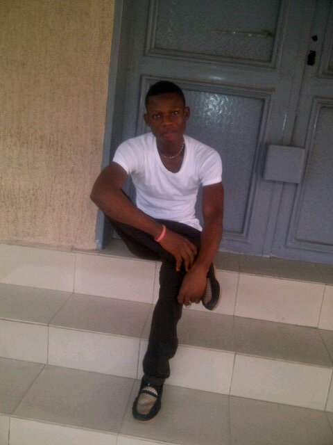 Am just a simple person fun 2 b wit pin 237D6f39