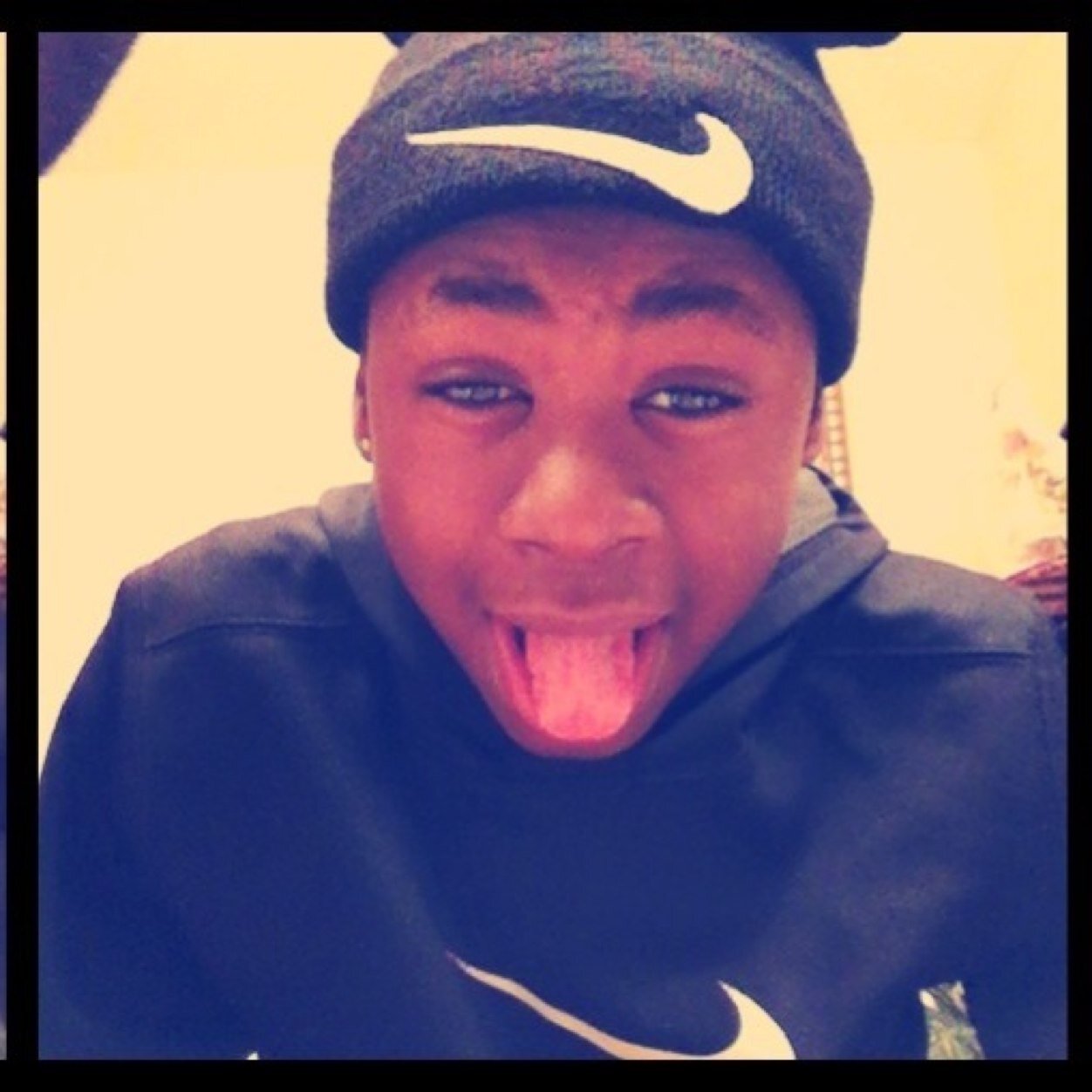 _Dop3_nigggaaa's profile picture. Life is short. Smile while you still have teeth. :D