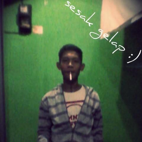 My Name Is Jendral Pesek Dari Cranzie :) 
anak paling kece sejabodetabek :D