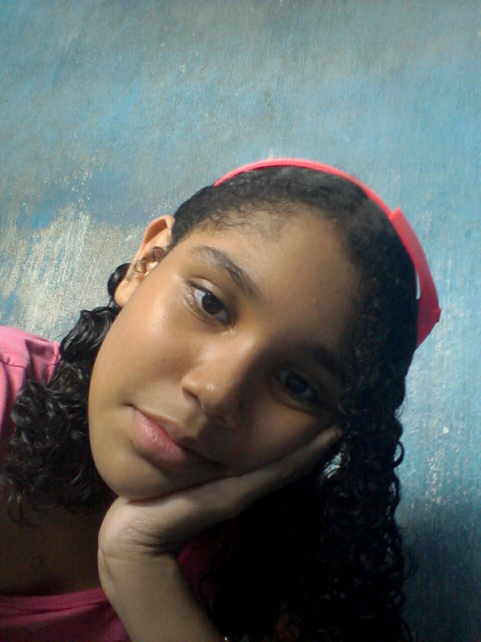 gente não sou cantora nem apresentadora nem nada so o meu nome eh Maria Rita quem quiser ser meu amigo no Twitter eu ficarei muito grata bjs♥♥meus amores