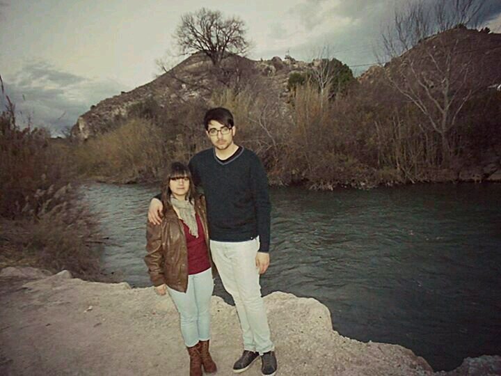 MartaGuirao_94's profile picture. 1994. Reconstruyendo cada una de las piezas que destrocé.Reconozco que quiero mucho a @Mariamarin_97 . #NoLoPillo:3. VRF.  Mi albondiga por delante de todo.