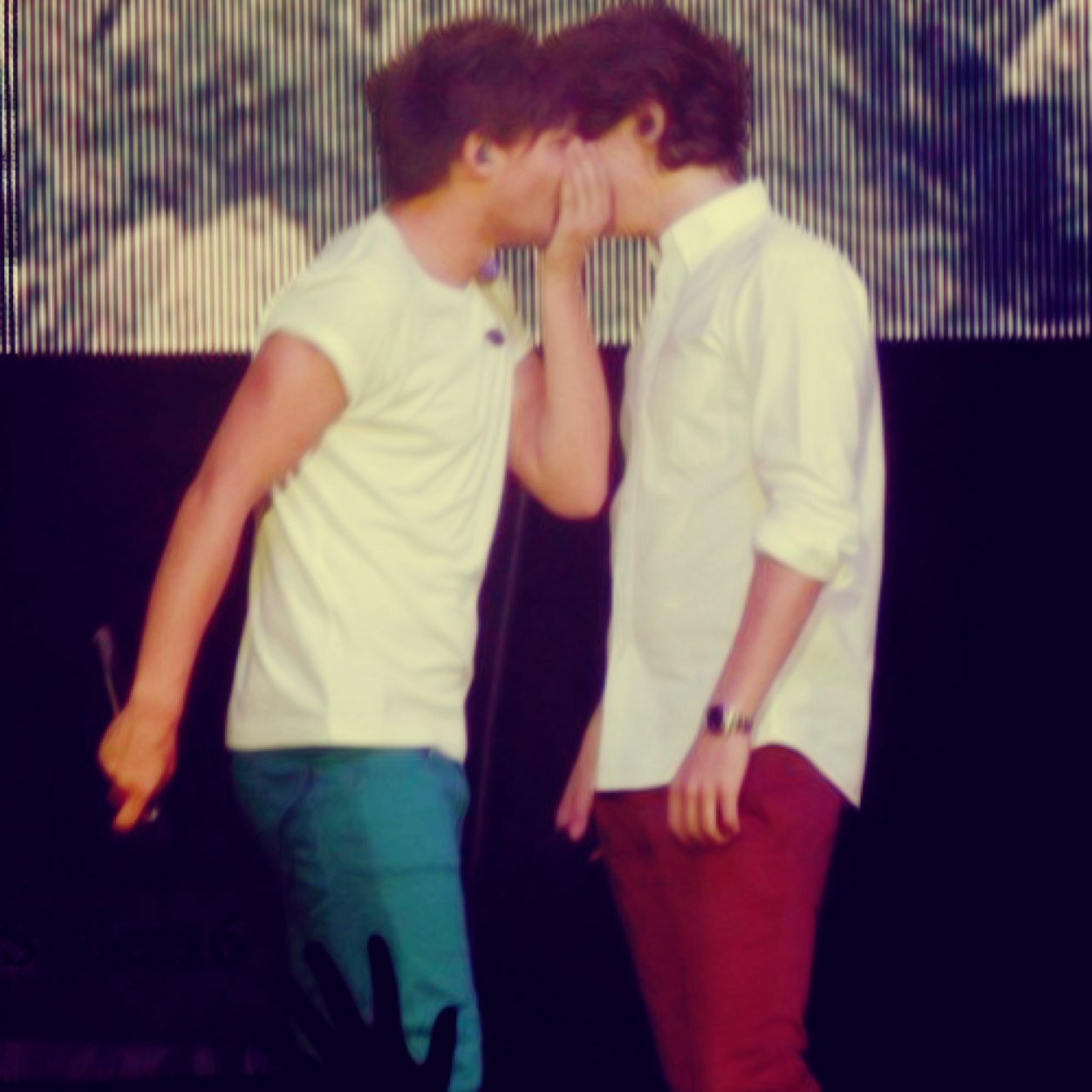 Fellow @Larry_Fan2