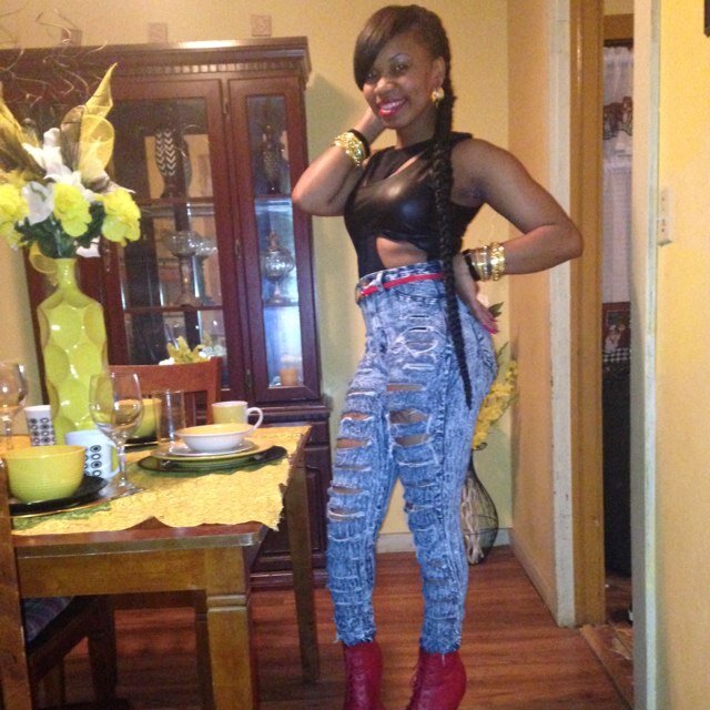 beauty_queendh's profile picture. i know my role and i play it well...just a young girl living life