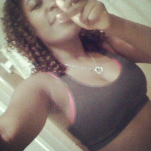 OG_Yungin's profile picture. sinister eyes with i love you crown