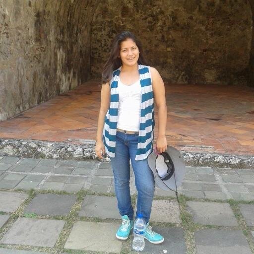 las cosas mas bonitas de la vida no se ven ni se tocan,solo se sienten con el corazón.