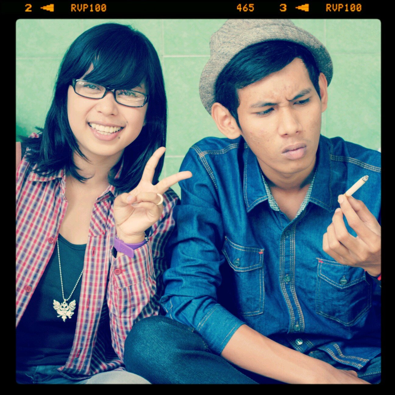 (Ɔ ˘⌣˘)  ♥  berdua satu tujuan bersama ♥ ♕ @pitex_babylonia  (* ˘⌣˘)◞[_]♥[_]ヽ(•‿•  ) - Mahasiswa PGSD 'UKSW