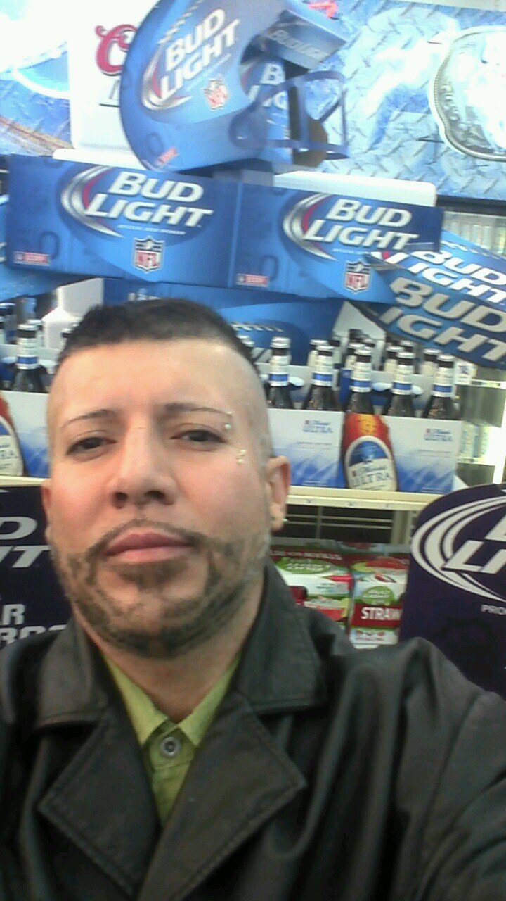 FORT WORTH TX.    soy una persona muy alegre megusta de todo yo amo la  dibersion megusta mucho rreir mushoooo