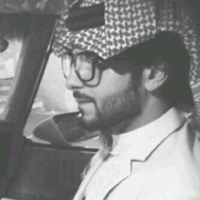 نقي نفس ، الهوجاس آقرب صديق ، بدوي حد الدعسه ، مطنوخ ، شاعري ، اعشق الشعر ، اغلب جويّ حزن ♥ / الرجاء عدم النسخ وعمل #ريتويت