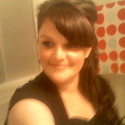 im a 36 year old oc chick who loves life and everything in it ,,,,whattt it do!