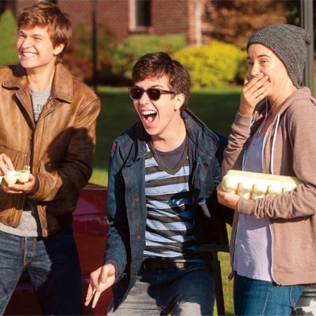 fangirl * divergent * tfios * john green * hunger games * ansel elgort * theo james * four * gus * I FOLLOW BACK