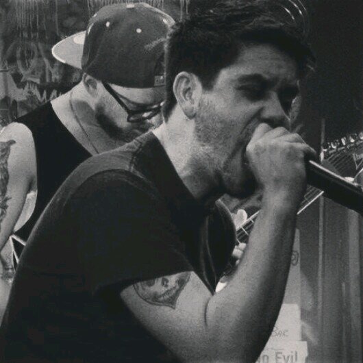 aclbassman's profile picture. Frontman for I Am Atlas/Ten Second Minute