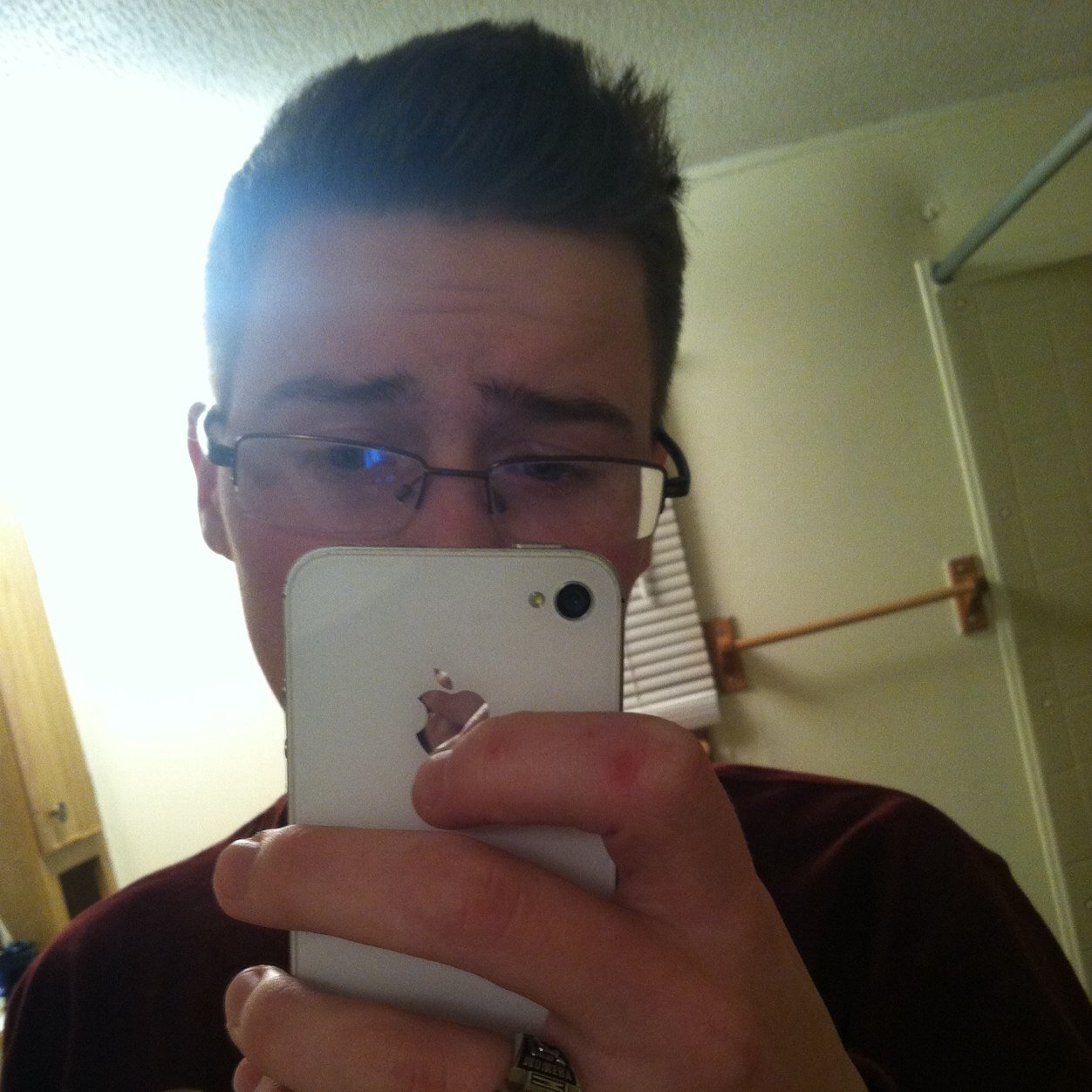 _iDyl_'s profile picture. Just follow me, k?