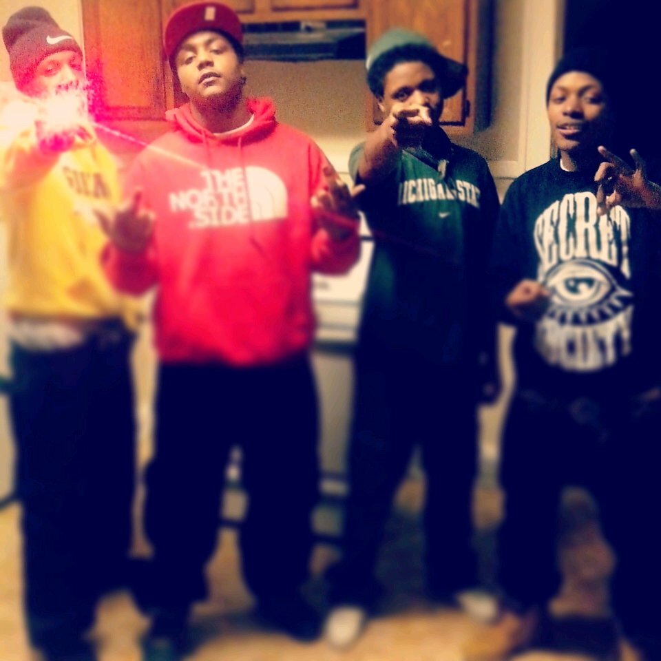 MY NAME TADOE ALL IM DOING IS TELL THIS FUCK NIGGA SQUAD THEY LIFE OP FREE RIO ROB LO N YOSHI RIP SHANUY SHYREN MONE LOCCS find WAYNEWAYNE