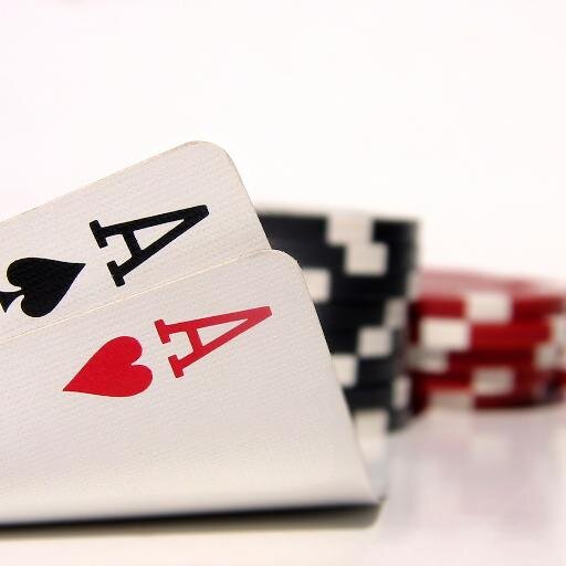 Renta de Casino Fantasía, Somos los mejores en Mobiliario y Mesas, con iluminación led, increíbles costos y paquetes! Para toda ocasión de Evento.
