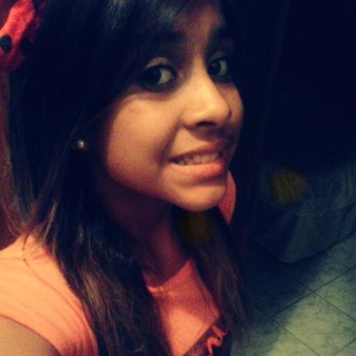 Euu soou uma meeninaah , idiiotaah , rettaardaah , que coisaas de coisaas obscuraaaas ! uhahsuhaushus ! :P