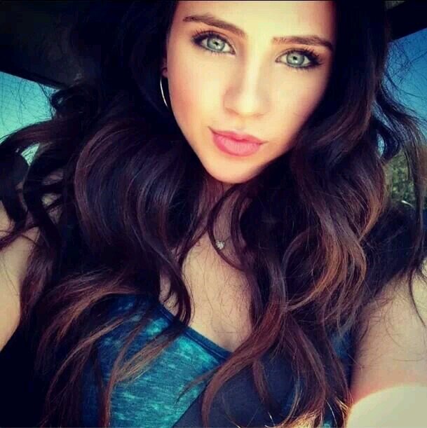 I'm Emily(: The oldest of three kids with normal teen probs. My life isn't perfect but I wouldn't change anything about it. Me, Perfect? Totally overrated(:
