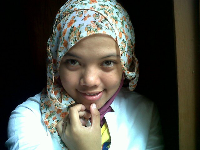 tri_widhiati's profile picture. Kunfayakun...