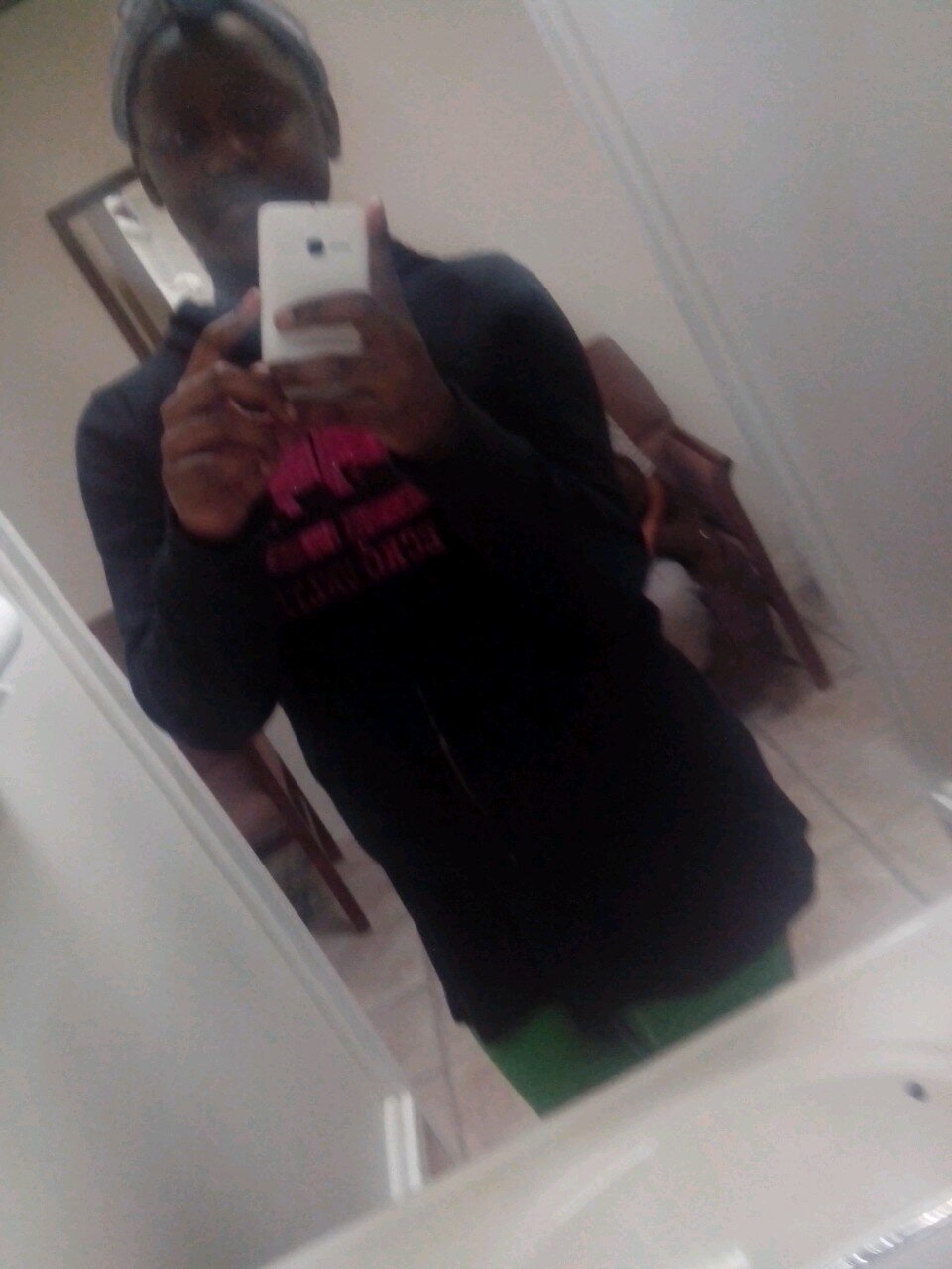 im a singer\ songwriter and dancer tryna make it big # DOMOS:)