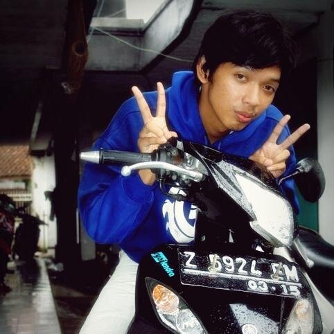 dherachman's profile picture. Selalu bersyukur dengan apa yang tuhan kasih ^^